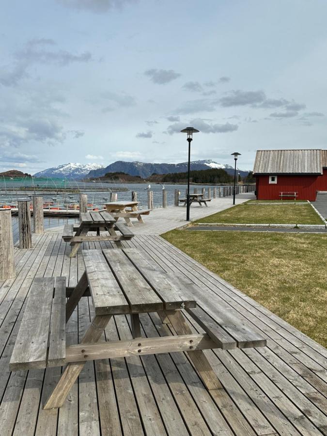 布伦讷于松 Norsk Havbrukssenter - Rorbuer酒店 外观 照片